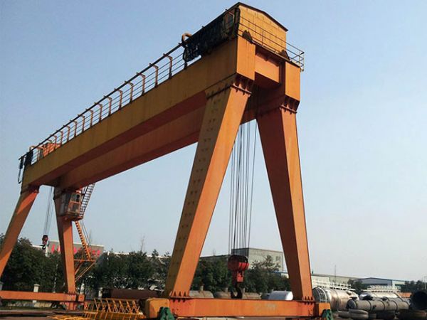 關(guān)于起重機(jī)你了解多少呢？起重機(jī)都有哪些形式呢